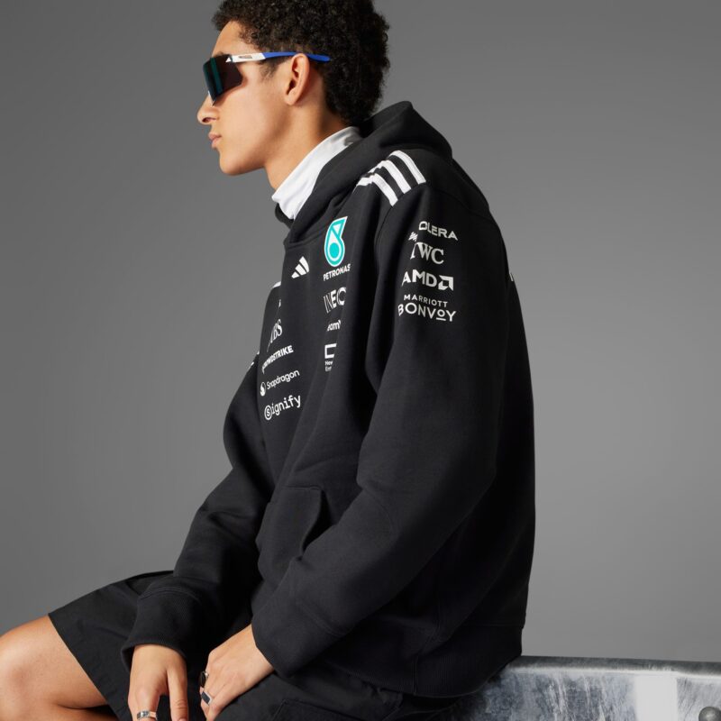 Mercedes- AMG PETRONAS F1 TEAM Hooded Diver 2025 - Image 2