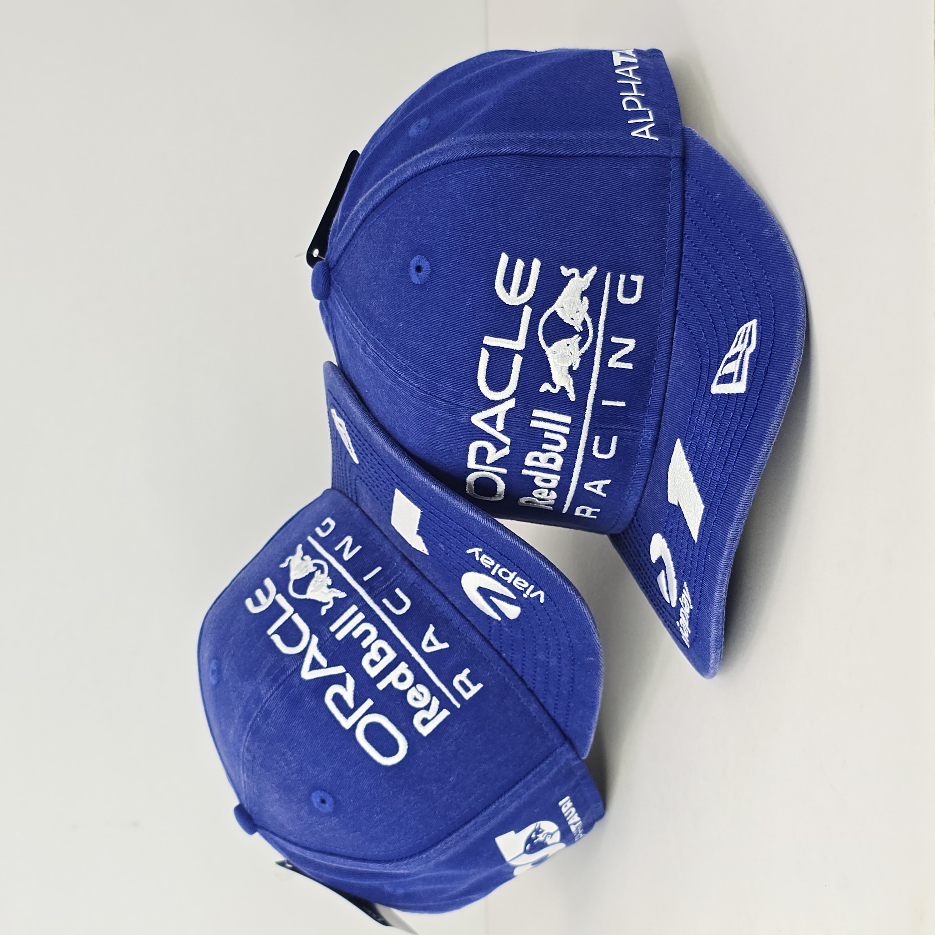 Red Bull Racing Brasil Max Verstappen 9SEVENTY CAB 2025 Edition -A18 - Imagen 2