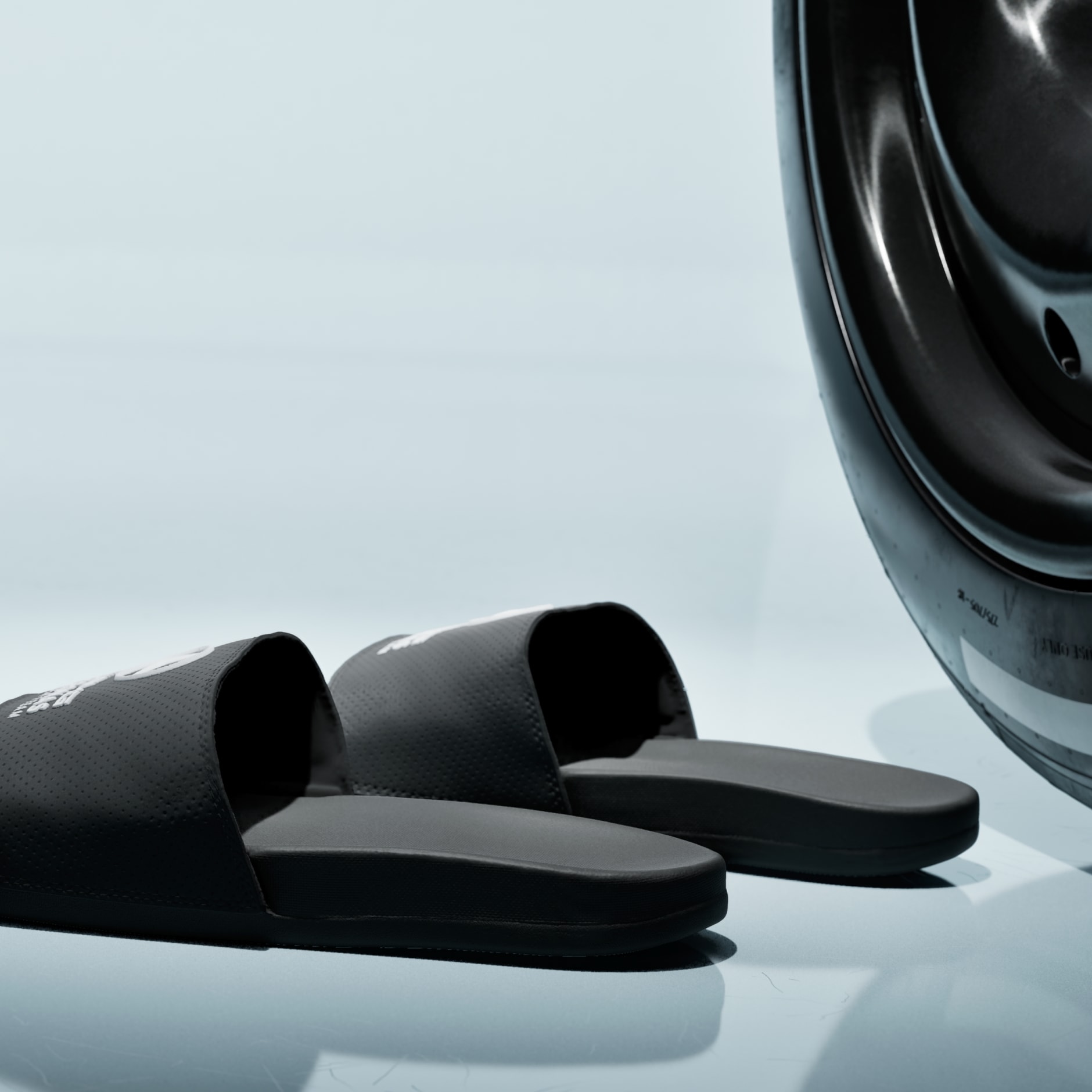 ADIDAS ADILETTE CONFORT MERCEDES MALE -C11